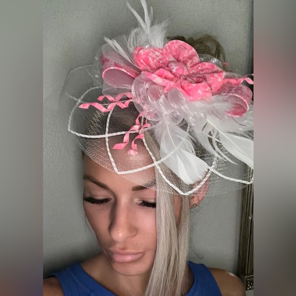 Boatylicous midi dress with matching derby hat fascinator🐎👒🐎👒 - Picture 6 of 7